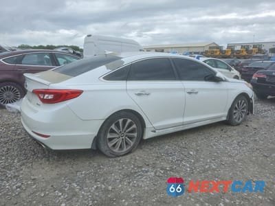 Trzecie zdjęcie samochodu z tyłu: 2015 HYUNDAI SONATA SPORT VIN:5NPE34AF0FH103969 - miniatura