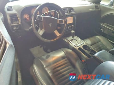 Zdjęcie 8 z 12 samochodu: 2010 DODGE CHALLENGER R VIN:2B3CJ5DT2AH265416 - miniatura