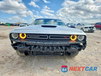 Piąte zdjęcie samochodu w środku: 2023 DODGE CHALLENGER R VIN:2C3CDZBT4PH544024 - miniatura