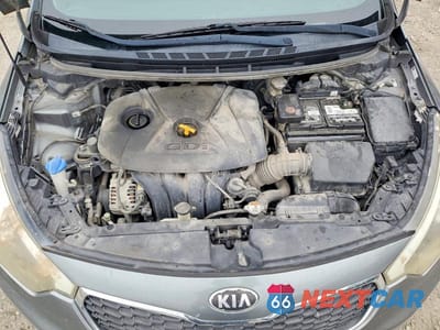 Zdjęcie 11 z 12 samochodu: 2016 KIA FORTE LX VIN:KNAFK5A88G5635595 - miniatura