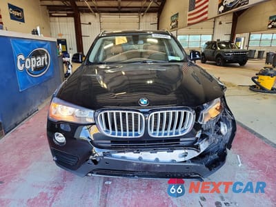 Piąte zdjęcie samochodu w środku: 2017 BMW X3 XDRIVE28I VIN:5UXWX9C33H0W73858 - miniatura