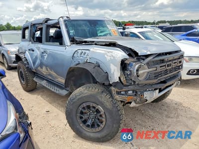 Czwarte zdjęcie samochodu z boku: 2024 FORD BRONCO RAPTOR VIN:1FMEE0RR3RLA62959 - miniatura