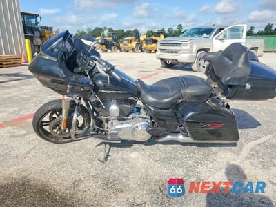 Trzecie zdjęcie samochodu z tyłu: 2015 HARLEY-DAVIDSON FLTRXS ROAD GLIDE SPECIAL VIN:1HD1KTM15FB634290 - miniatura
