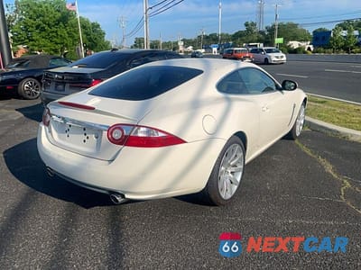 Czwarte zdjęcie samochodu z boku: 2009 JAGUAR XK VIN:SAJWA43B795B31264 - miniatura