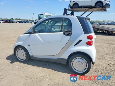 Drugie zdjęcie samochodu z przodu: 2012 SMART FORTWO PURE VIN:WMEEJ3BA1CK574384 - miniatura