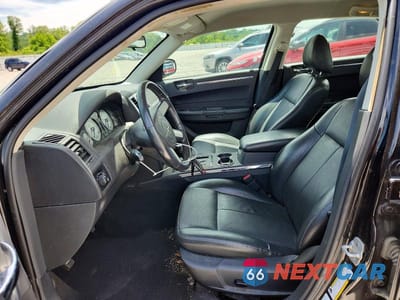 Zdjęcie 7 z 12 samochodu: 2010 CHRYSLER 300 TOURING VIN:2C3CA5CVXAH229916 - miniatura