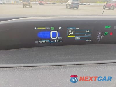 Zdjęcie 9 z 12 samochodu: 2017 TOYOTA PRIUS TWO VIN:JTDKBRFU5H3041560 - miniatura