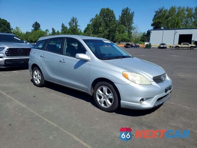 Czwarte zdjęcie samochodu z boku: 2006 TOYOTA COROLLA MATRIX XR VIN:2T1KR30E26C588803 - miniatura