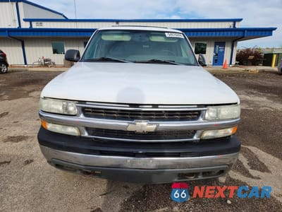 Piąte zdjęcie samochodu w środku: 2004 CHEVROLET TAHOE K1500 VIN:1GNEK13T54J235058 - miniatura