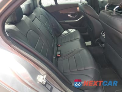 Zdjęcie 10 z 13 samochodu: 2016 MERCEDES-BENZ C 300 4MATIC VIN:55SWF4KB2GU104045 - miniatura