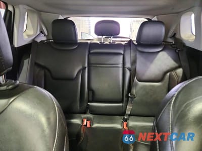 Zdjęcie 10 z 13 samochodu: 2019 JEEP COMPASS LIMITED VIN:3C4NJDCB9KT596626 - miniatura