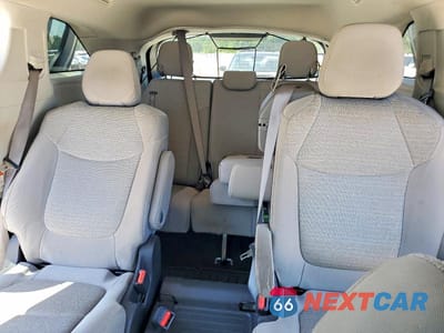 Zdjęcie 10 z 13 samochodu: 2022 TOYOTA SIENNA LE VIN:5TDKRKEC3NS115998 - miniatura