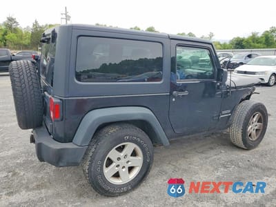 Trzecie zdjęcie samochodu z tyłu: 2010 JEEP WRANGLER SPORT VIN:1J4AA2D14AL102475 - miniatura