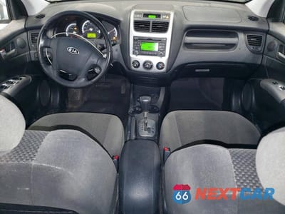 Zdjęcie 8 z 13 samochodu: 2010 KIA SPORTAGE EX VIN:KNDKHCA3XA7717347 - miniatura