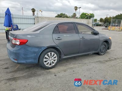 Trzecie zdjęcie samochodu z tyłu: 2012 TOYOTA COROLLA LE VIN:2T1BU4EE6CC787099 - miniatura