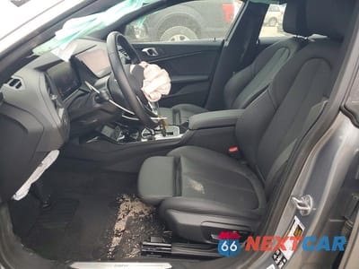 Zdjęcie 7 z 12 samochodu: 2024 BMW 228XI VIN:WBA73AK01R7R35747 - miniatura