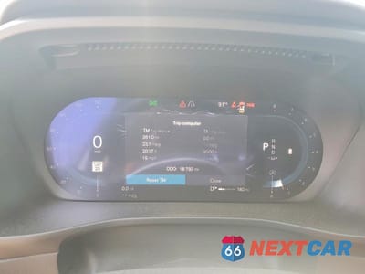 Zdjęcie 9 z 14 samochodu: 2025 VOLVO XC40 PLUS VIN:YV4L12UE7S2599978 - miniatura