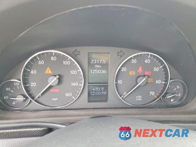 Zdjęcie 9 z 12 samochodu: 2006 MERCEDES-BENZ C 230 VIN:WDBRF52H66F743594 - miniatura