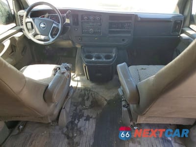 Zdjęcie 8 z 12 samochodu: 2009 CHEVROLET EXPRESS G1500 VIN:1GCFG15X191103775 - miniatura