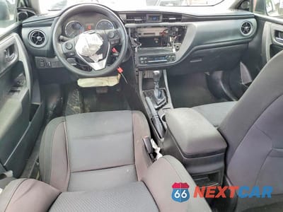 Zdjęcie 8 z 12 samochodu: 2018 TOYOTA COROLLA LE VIN:5YFBURHE8JP794965 - miniatura