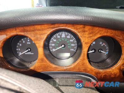 Zdjęcie 9 z 12 samochodu: 2000 JAGUAR XJR VIN:SAJDA15B9YMF18129 - miniatura