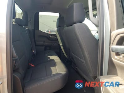Zdjęcie 10 z 12 samochodu: 2024 CHEVROLET SILVERADO K1500 CUSTOM VIN:1GCRDBEK9RZ148285 - miniatura