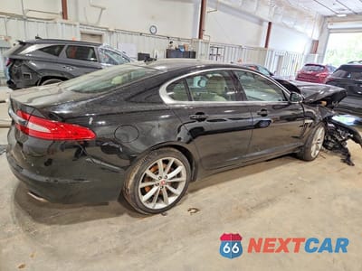Trzecie zdjęcie samochodu z tyłu: 2015 JAGUAR XF 3.0 SPORT AWD VIN:SAJWJ0FF2F8U57813 - miniatura