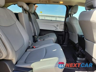 Zdjęcie 11 z 13 samochodu: 2026 TOYOTA SIENNA XLE 8-PASSENGER VIN:5TDYRKEC9TS297925 - miniatura