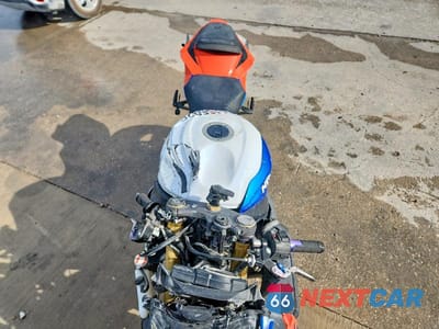 Piąte zdjęcie samochodu w środku: 2017 SUZUKI GSX VIN:JS1GR7MA3H2100538 - miniatura
