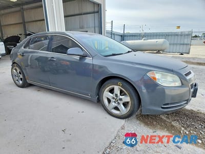 Czwarte zdjęcie samochodu z boku: 2009 CHEVROLET MALIBU 1LT VIN:1G1ZH57B09F235053 - miniatura