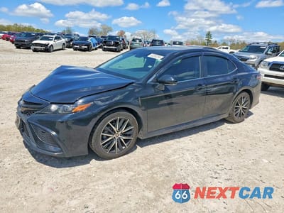 2024 TOYOTA CAMRY SE 4T1G11BK7RU116281 - główne zdjęcie licytacji z USA - miniatura