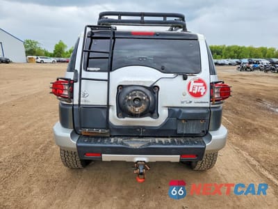 Zdjęcie 6 z 13 samochodu: 2008 TOYOTA FJ CRUISER BASE VIN:JTEBU11F88K052378 - miniatura