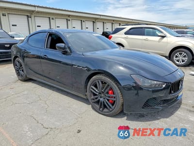 Czwarte zdjęcie samochodu z boku: 2017 MASERATI GHIBLI Q4 VIN:ZAM57RTS8H1249957 - miniatura