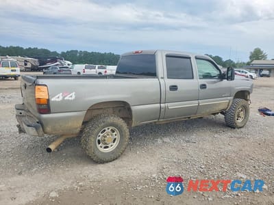 Trzecie zdjęcie samochodu z tyłu: 2006 CHEVROLET SILVERADO K2500 HEAVY DUTY VIN:1GCHK23266F119229 - miniatura