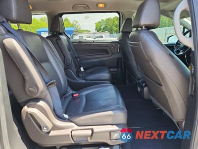 Zdjęcie 11 z 14 samochodu: 2018 HONDA ODYSSEY EXL VIN:5FNRL6H79JB020141 - miniatura