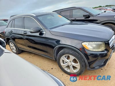 Czwarte zdjęcie samochodu z boku: 2016 MERCEDES-BENZ GLC 300 VIN:WDC0G4JB9GF011633 - miniatura