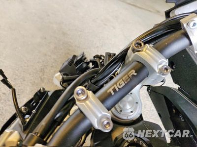 Zdjęcie 7 z 9 samochodu: 2021 TRIUMPH MOTORCYCLE TIGER 900 GT PRO VIN:SMTE64DFXMTAF4405 - miniatura