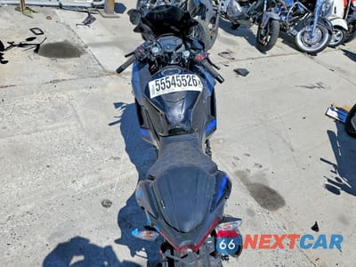 Zdjęcie 6 z 8 samochodu: 2025 KAWASAKI EX500 VIN:ML5EXGG19SDA69139 - miniatura