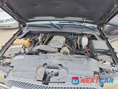 Zdjęcie 11 z 12 samochodu: 2004 CHEVROLET SILVERADO K2500 HEAVY DUTY VIN:1GCHK29U94E355434 - miniatura