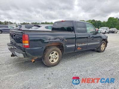 Trzecie zdjęcie samochodu z tyłu: 2002 CHEVROLET SILVERADO C1500 VIN:2GCEC19T721132759 - miniatura