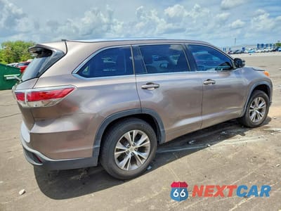 Trzecie zdjęcie samochodu z tyłu: 2015 TOYOTA HIGHLANDER XLE VIN:5TDKKRFH7FS046872 - miniatura
