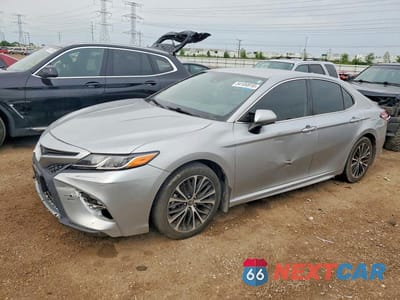 2020 TOYOTA CAMRY SE 4T1G11AK2LU957031 - główne zdjęcie licytacji z USA - miniatura