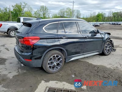 Trzecie zdjęcie samochodu z tyłu: 2021 BMW X1 XDRIVE28I VIN:WBXJG9C07M5T17804 - miniatura