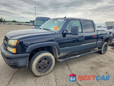 2004 CHEVROLET SILVERADO K2500 1GCGK23U94F108008 - główne zdjęcie licytacji z USA - miniatura