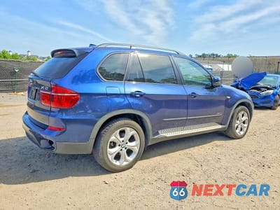 Trzecie zdjęcie samochodu z tyłu: 2011 BMW X5 XDRIVE35D VIN:5UXZW0C50BL656664 - miniatura