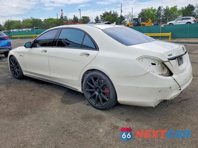 Drugie zdjęcie samochodu z przodu: 2015 MERCEDES-BENZ S 63 AMG VIN:WDDUG7JB3FA140428 - miniatura