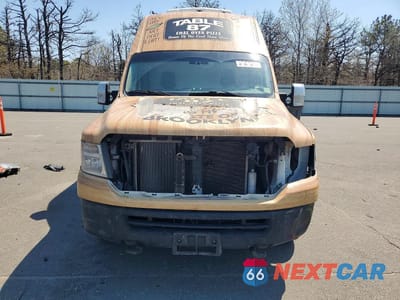 Piąte zdjęcie samochodu w środku: 2015 NISSAN NV 2500 HD SV VIN:1N6AF0LY5FN806560 - miniatura