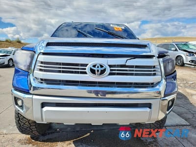 Piąte zdjęcie samochodu w środku: 2015 TOYOTA TUNDRA 1794 EDITION VIN:5TFAW5F16FX467231 - miniatura