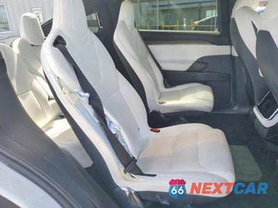 Zdjęcie 10 z 12 samochodu: 2023 TESLA MODEL X VIN:7SAXCBE50PF374662 - miniatura