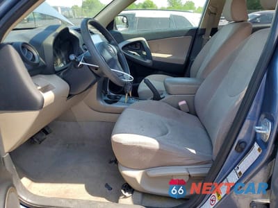Zdjęcie 7 z 13 samochodu: 2006 TOYOTA RAV4 BASE VIN:JTMBD33VX66018632 - miniatura